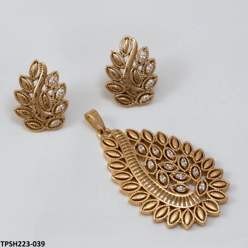 TPSH223 REP Leaf Pendant Set